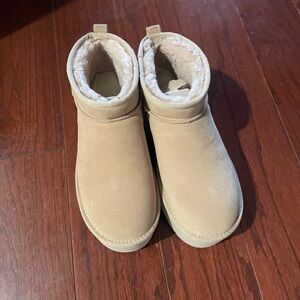 Ugg Platform Boots